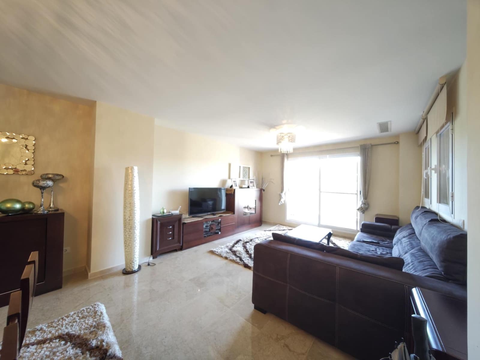 Piso de 3 habitaciones en La Alcaidesa en venta con piscina garaje - 350.000 € (Ref: 9227048)