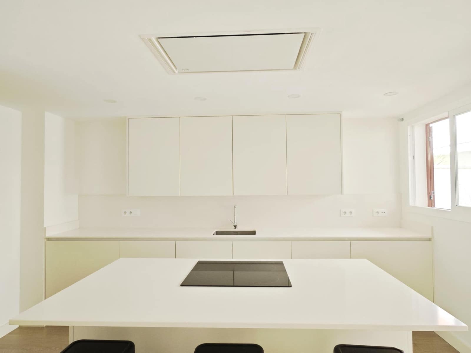 2 sovrum Lägenhet till salu i La Alcaidesa med pool - 325 000 € (Ref: 9262624)