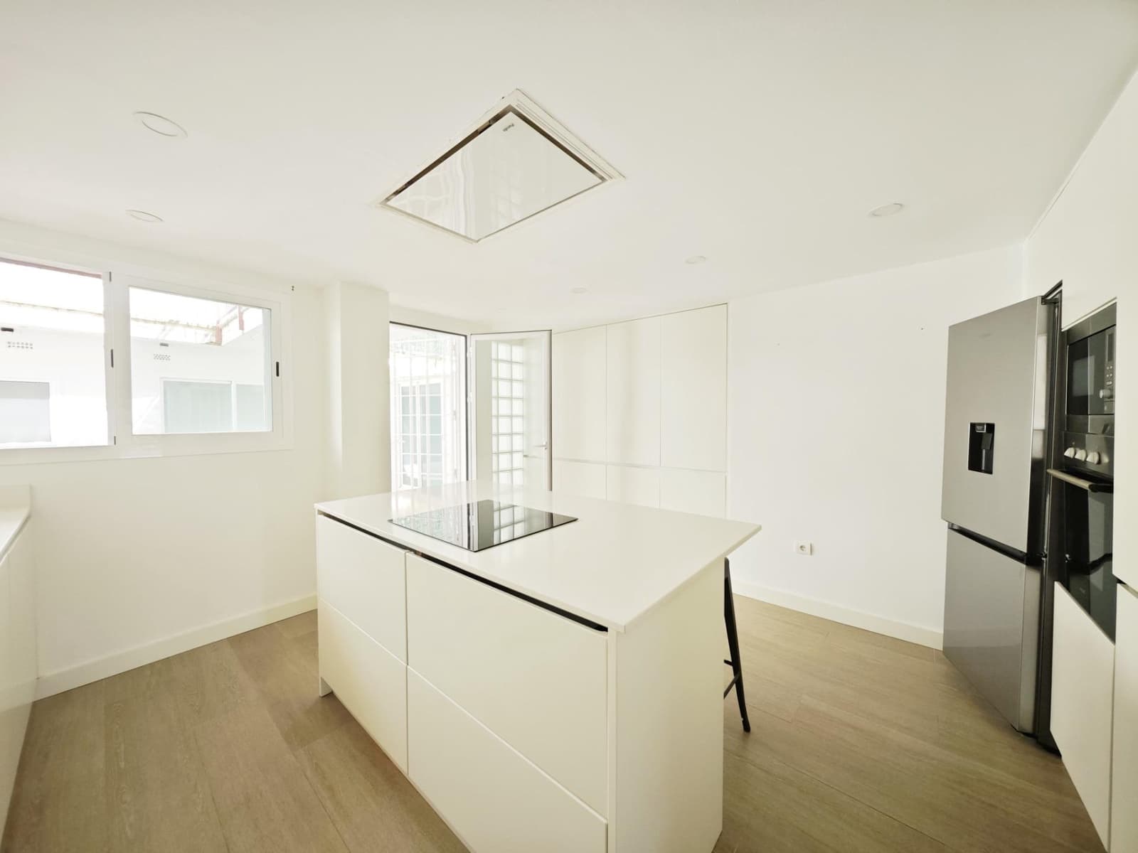 2 sovrum Lägenhet till salu i La Alcaidesa med pool - 325 000 € (Ref: 9262624)