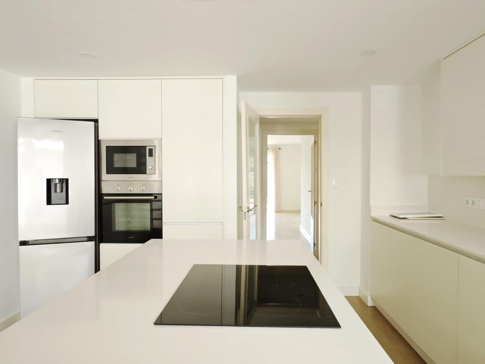 2 sovrum Lägenhet till salu i La Alcaidesa med pool - 325 000 € (Ref: 9262624)