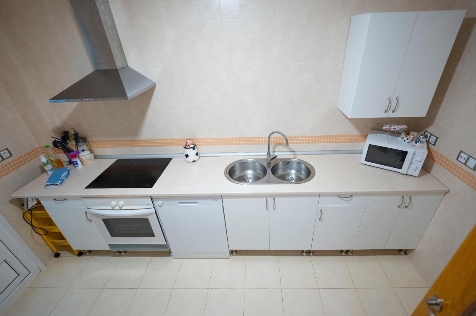 2 sypialnia Mieszkanie na sprzedaż w La Linea de la Concepcion z basenem - 190 000 € (Ref: 9287737)