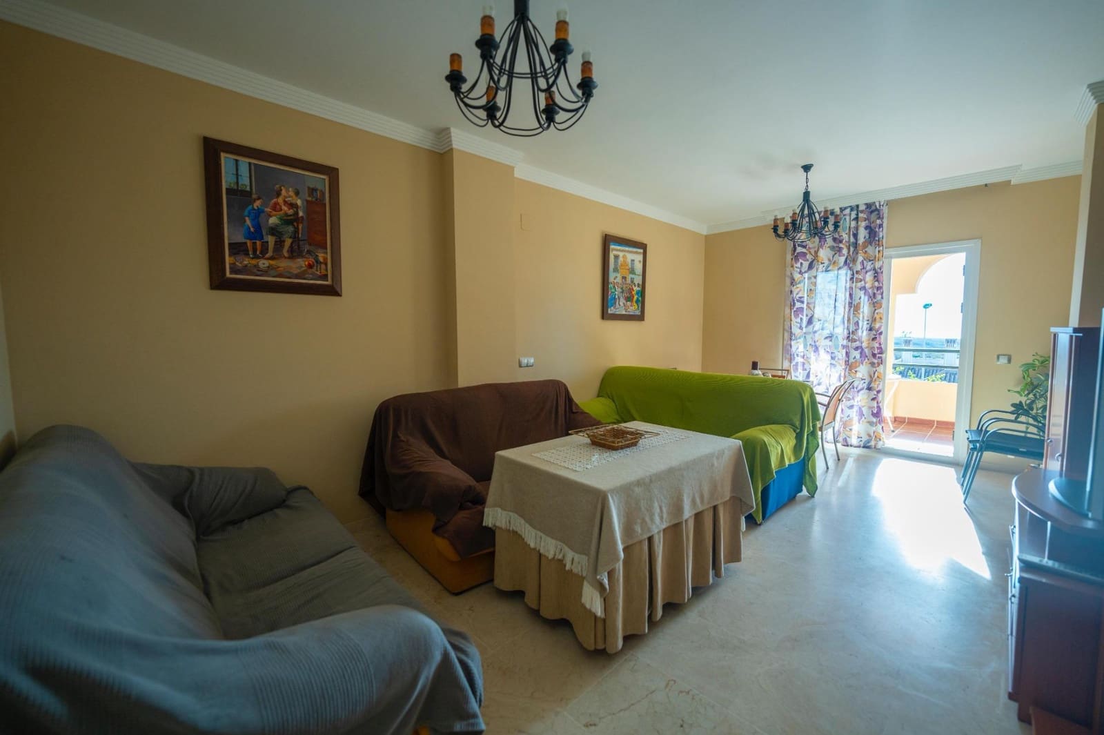 2 sypialnia Mieszkanie na sprzedaż w La Linea de la Concepcion z basenem - 190 000 € (Ref: 9287737)