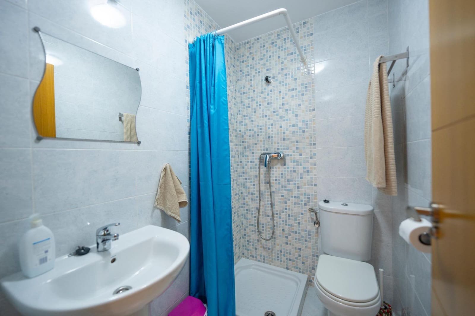 2 sypialnia Mieszkanie na sprzedaż w La Linea de la Concepcion z basenem - 190 000 € (Ref: 9287737)