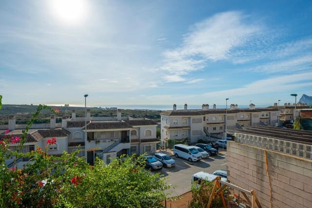 2 bedroom Flat for sale in La Línea de la Concepción with pool - € 190,000 (Ref: 9287737)