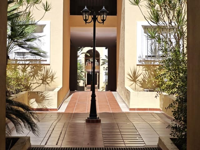 2 camera da letto Appartamento in vendita in Pueblo Nuevo de Guadiaro, San Roque con piscina - 355.000 € (Rif: 9297931)