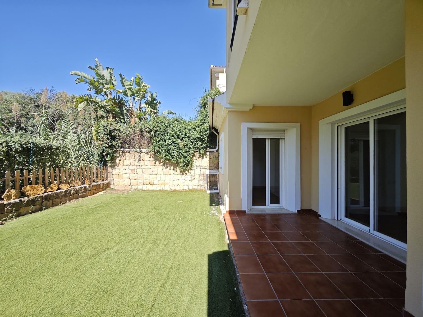 2 slaapkamer Appartement te koop in Pueblo Nuevo de Guadiaro met zwembad - € 355.000 (Ref: 9297931)