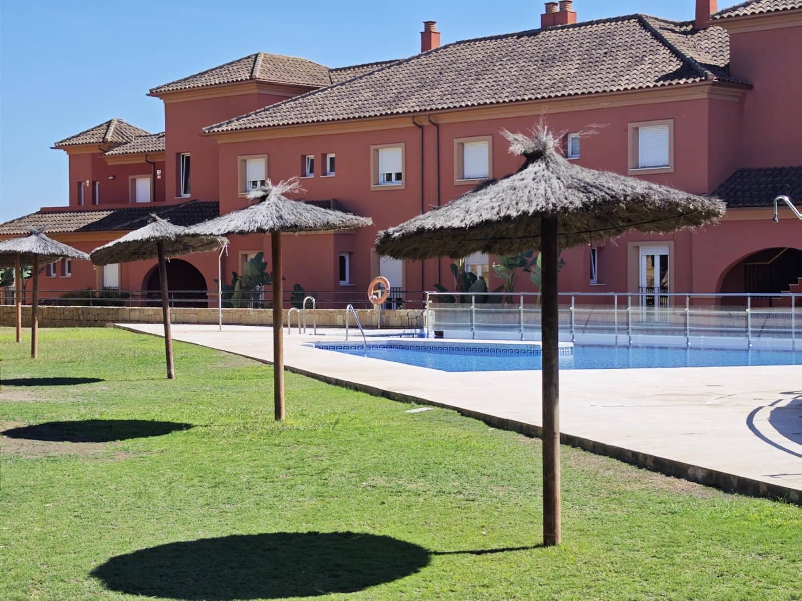 2 slaapkamer Appartement te koop in Pueblo Nuevo de Guadiaro met zwembad - € 355.000 (Ref: 9297931)