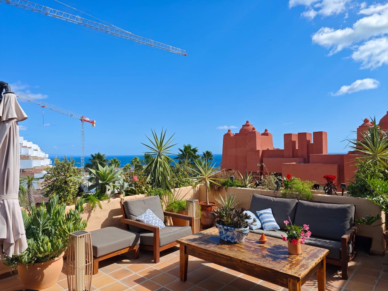 3 bedroom Penthouse for sale in Manilva with pool garage - € 529,000 (Ref: 9338064)