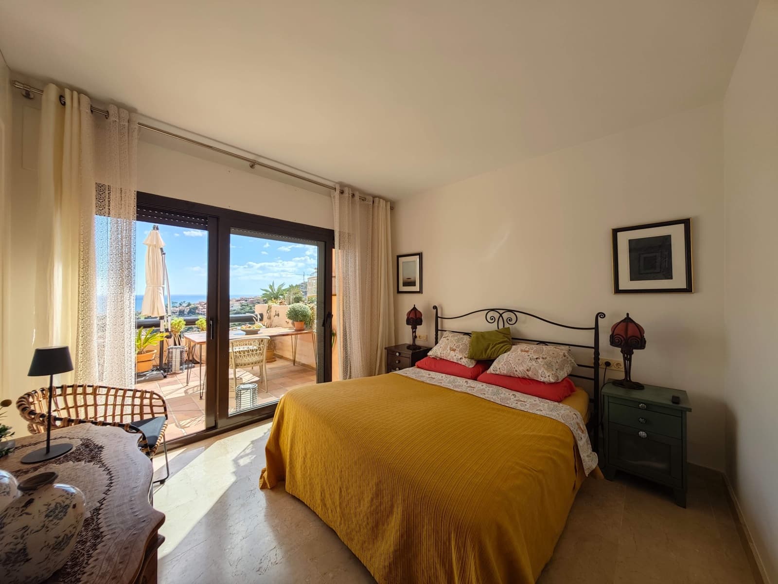 3 bedroom Penthouse for sale in Manilva with pool garage - € 529,000 (Ref: 9338064)