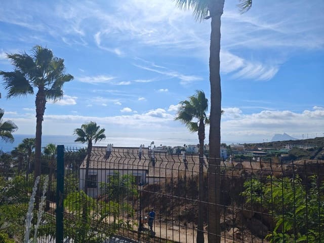 4 bedroom Terraced Villa for sale in La Línea de la Concepción with pool garage - € 560,000 (Ref: 9374671)