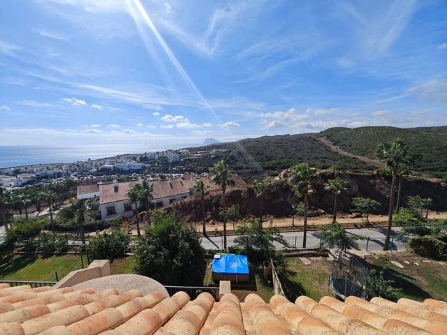 4 bedroom Terraced Villa for sale in La Línea de la Concepción with pool garage - € 560,000 (Ref: 9374671)