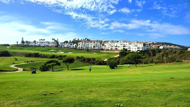 4 bedroom Terraced Villa for sale in La Línea de la Concepción with pool garage - € 560,000 (Ref: 9374671)