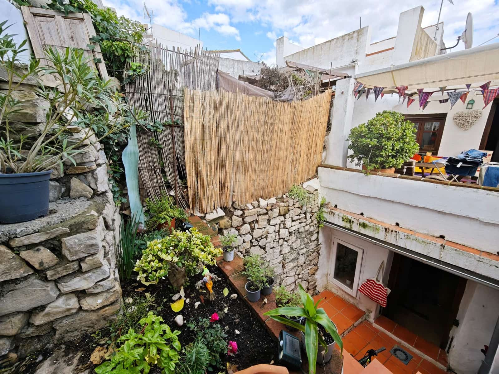 3 soverom Hus til salgs i Jimena de la Frontera - € 105 000 (Ref: 9402780)