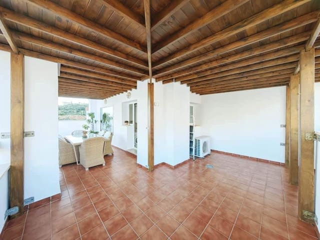 2 camera da letto Attico in vendita in La Alcaidesa con piscina garage - 365.000 € (Rif: 9402782)