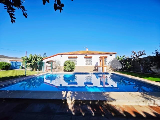 3 soveværelse Villa til salg i El Zabal - Santa Margarita, La Línea de la Concepción med swimmingpool garage - € 395.000 (Ref: 9407832)