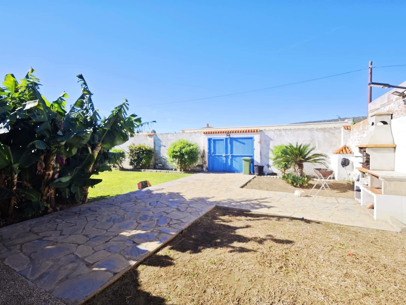 3 soveværelse Villa til salg i La Linea de la Concepcion med swimmingpool garage - € 395.000 (Ref: 9407832)