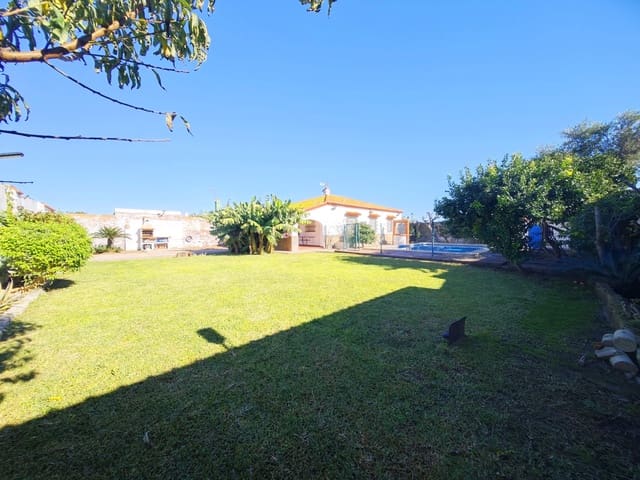 3 soveværelse Villa til salg i El Zabal - Santa Margarita, La Línea de la Concepción med swimmingpool garage - € 395.000 (Ref: 9407832)