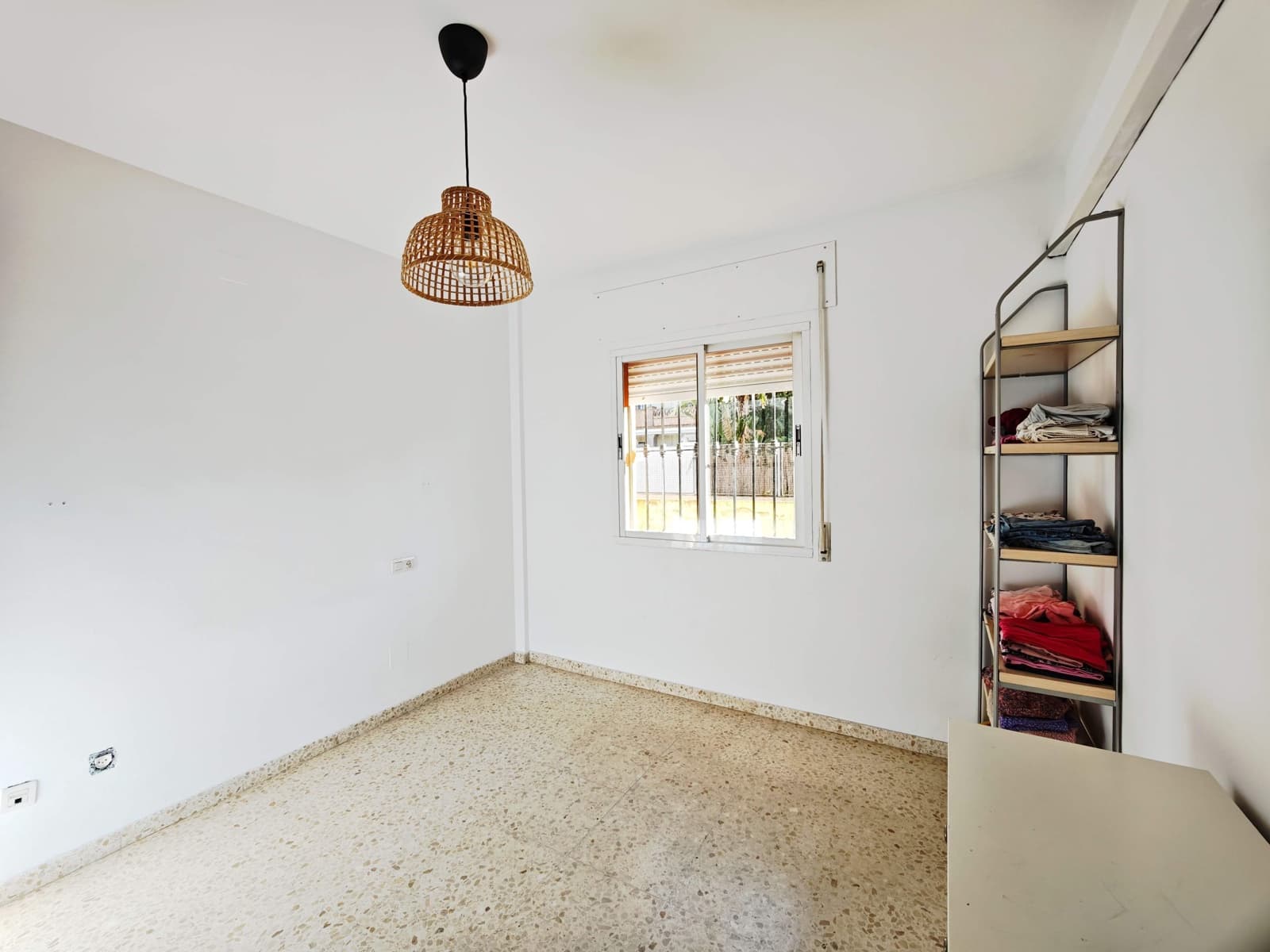 3 bedroom Semi-detached Villa for sale in Algeciras with pool garage - € 350,000 (Ref: 9407833)