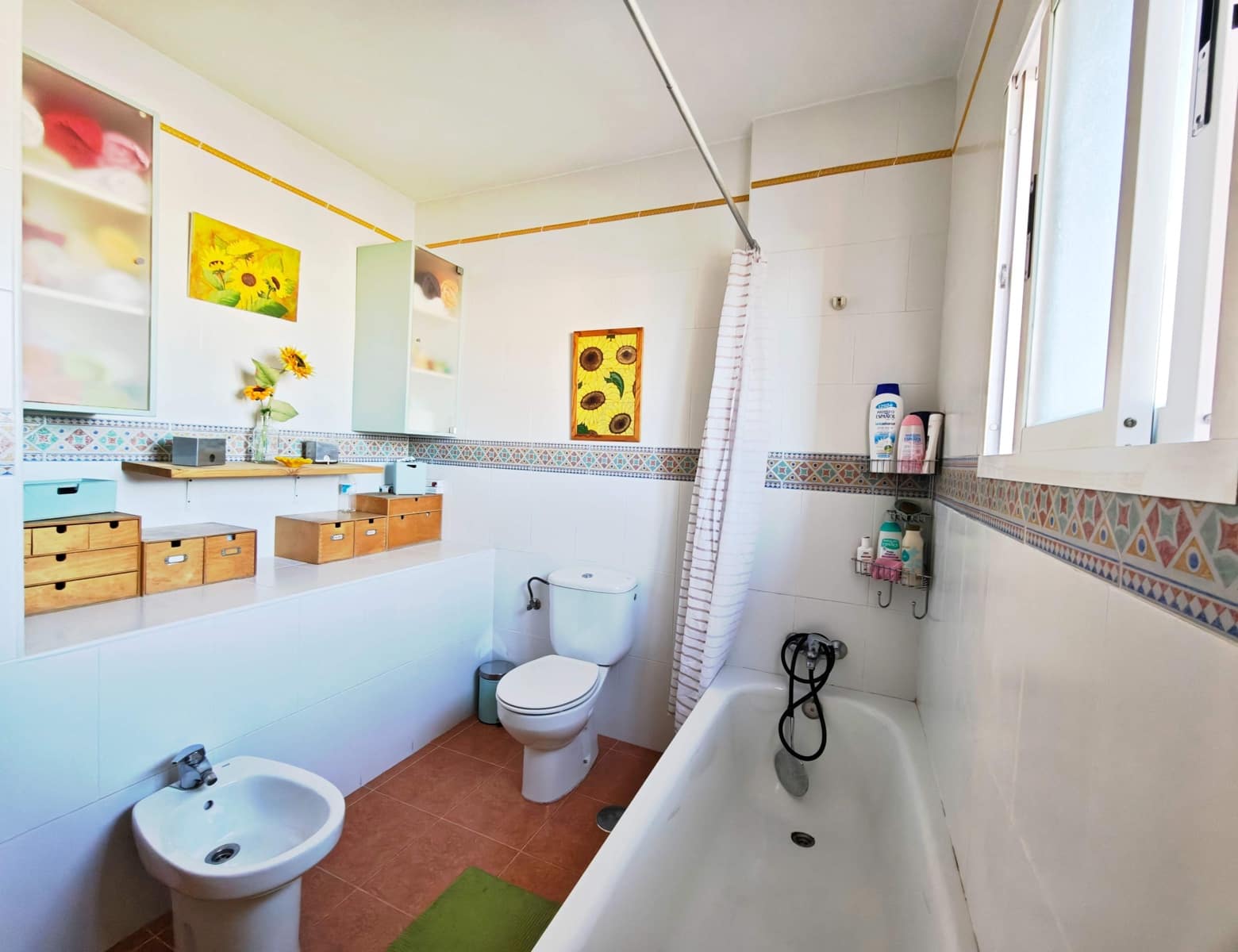 3 bedroom Semi-detached Villa for sale in Algeciras with pool garage - € 350,000 (Ref: 9407833)