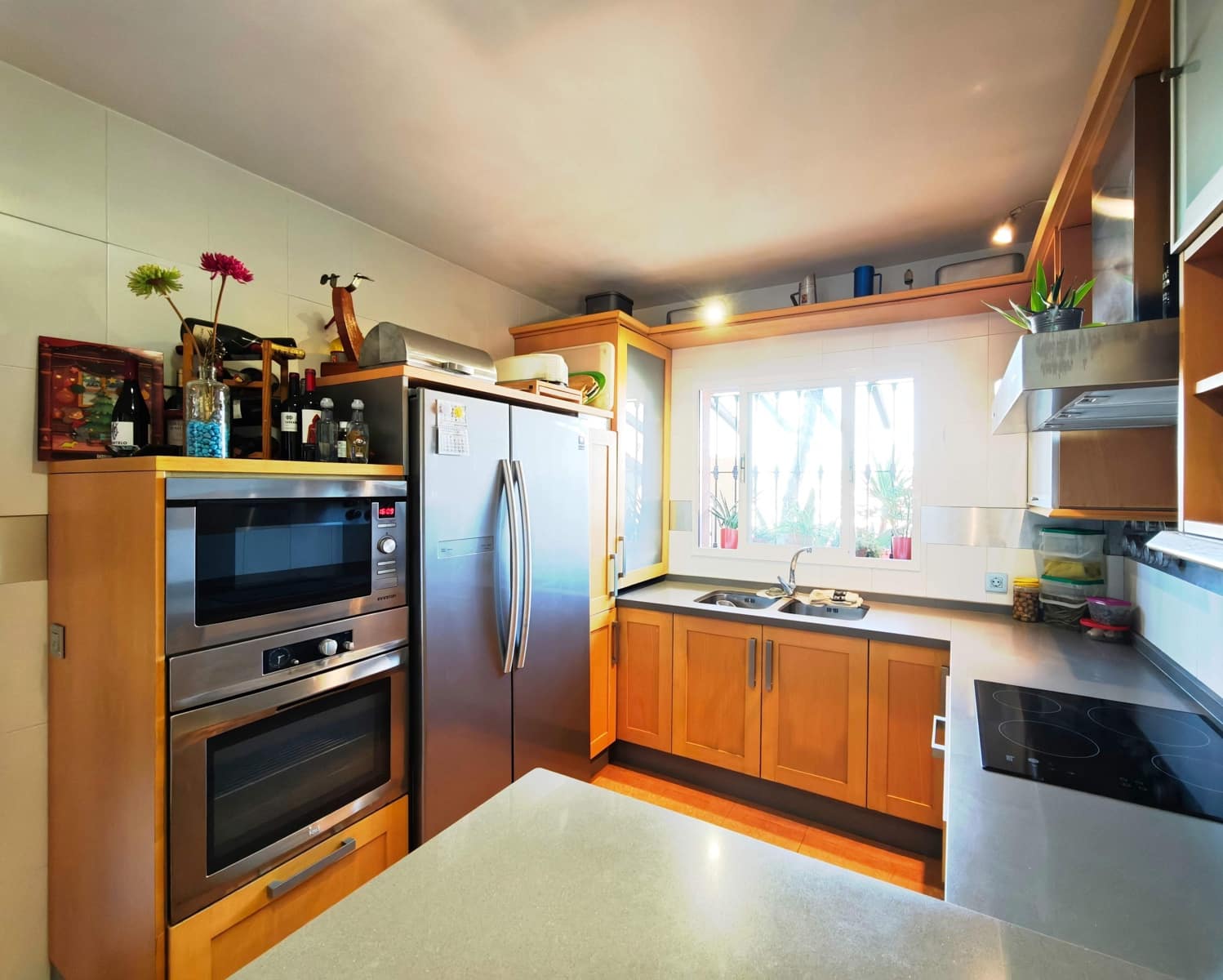 3 bedroom Semi-detached Villa for sale in Algeciras with pool garage - € 350,000 (Ref: 9407833)