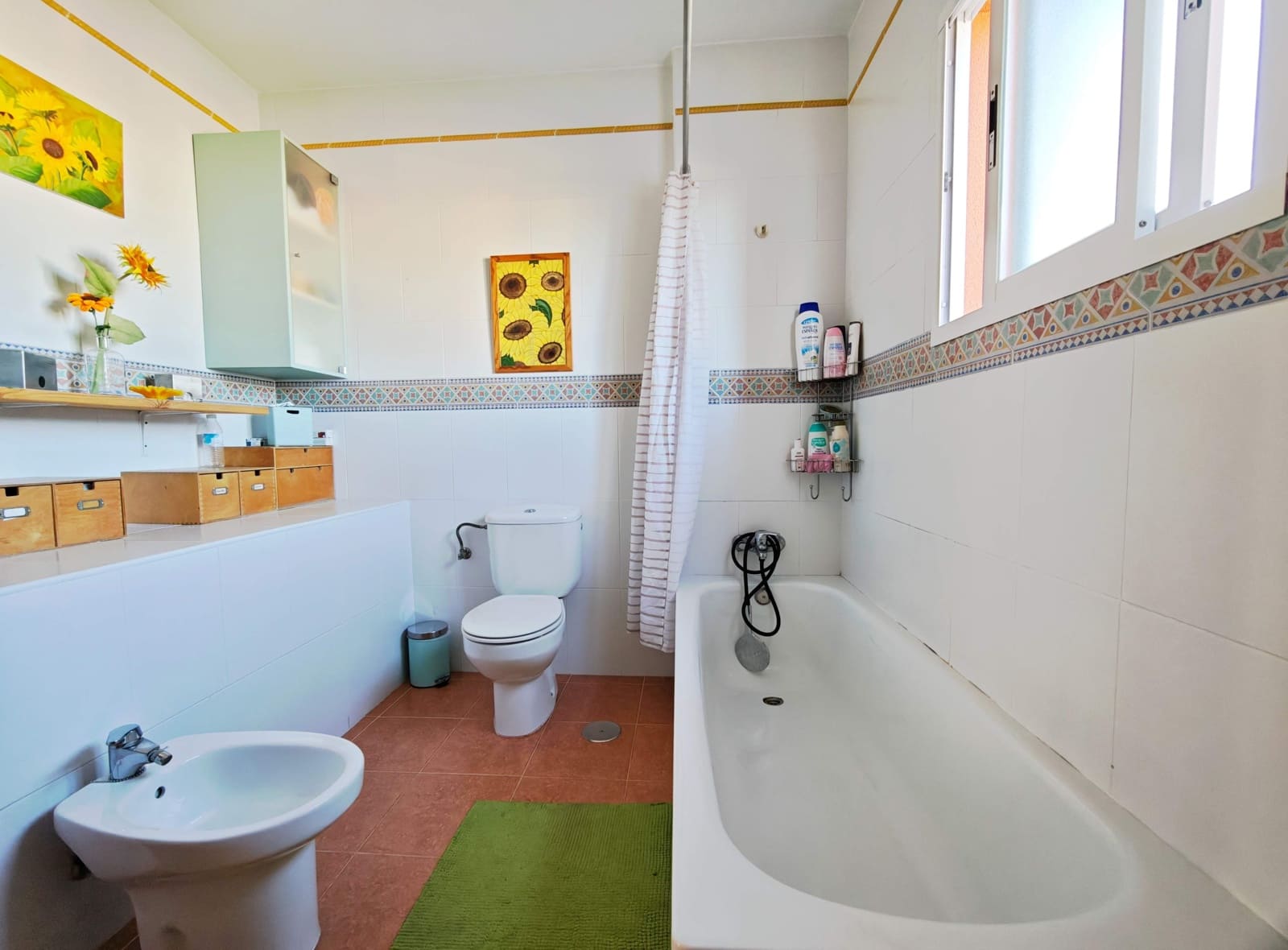 3 bedroom Semi-detached Villa for sale in Algeciras with pool garage - € 350,000 (Ref: 9407833)