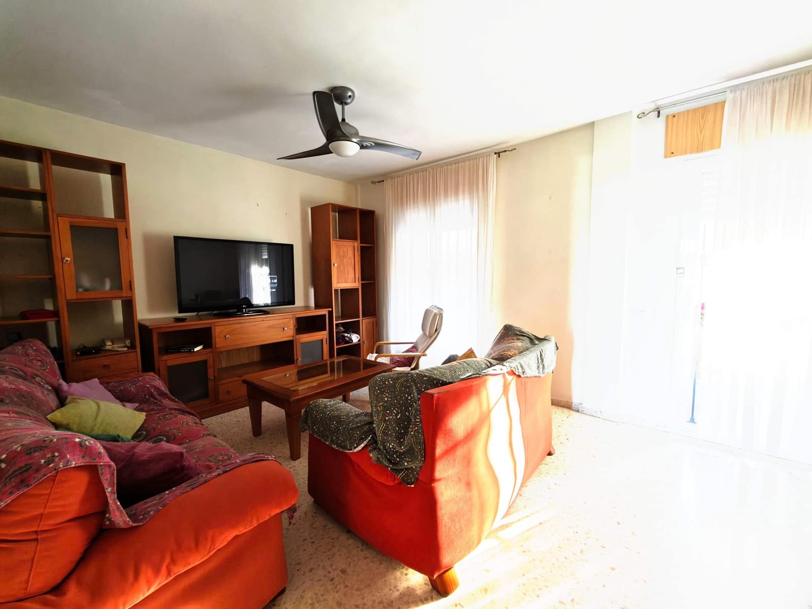 3 bedroom Semi-detached Villa for sale in Algeciras with pool garage - € 350,000 (Ref: 9407833)