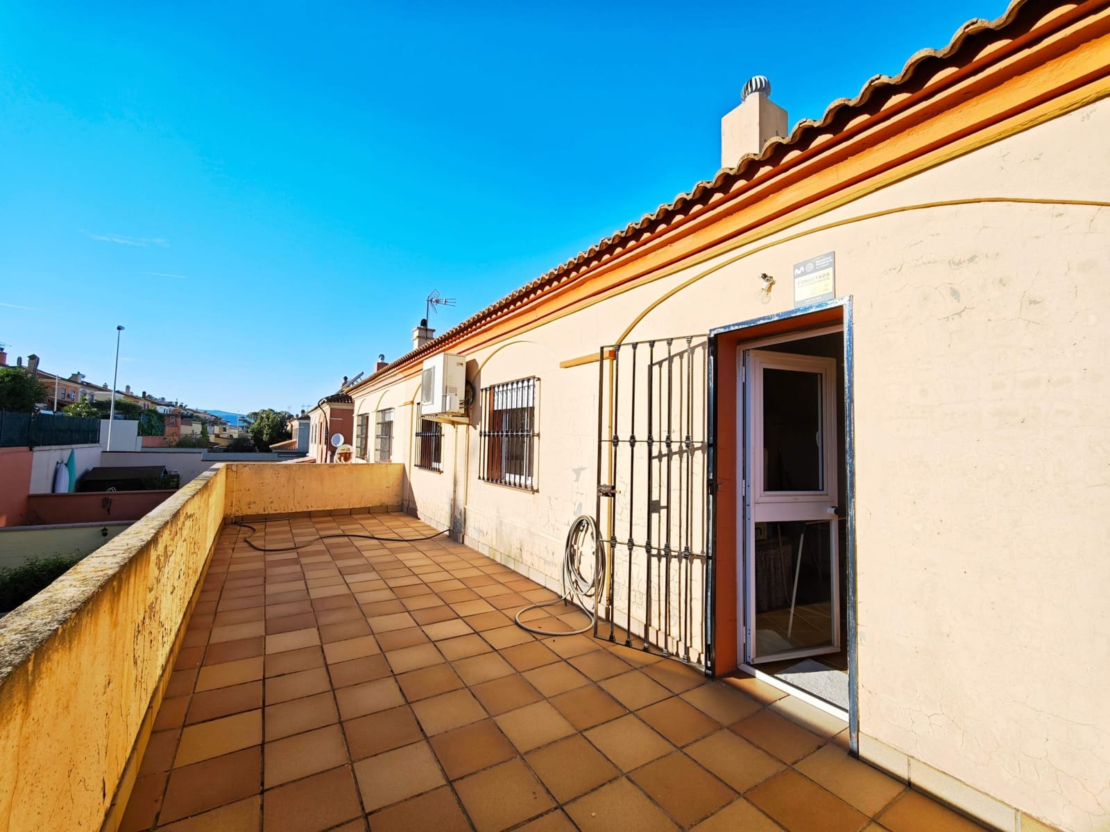 3 bedroom Semi-detached Villa for sale in Algeciras with pool garage - € 350,000 (Ref: 9407833)
