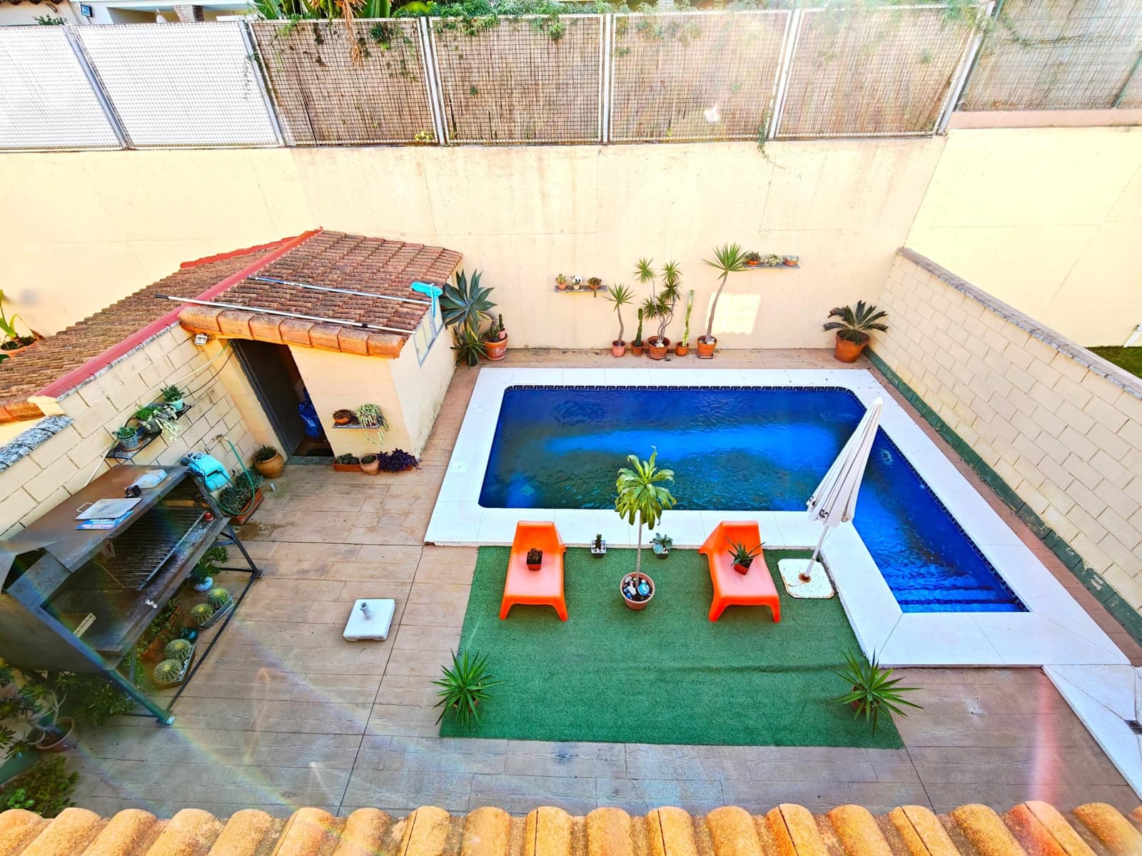 3 bedroom Semi-detached Villa for sale in Algeciras with pool garage - € 350,000 (Ref: 9407833)
