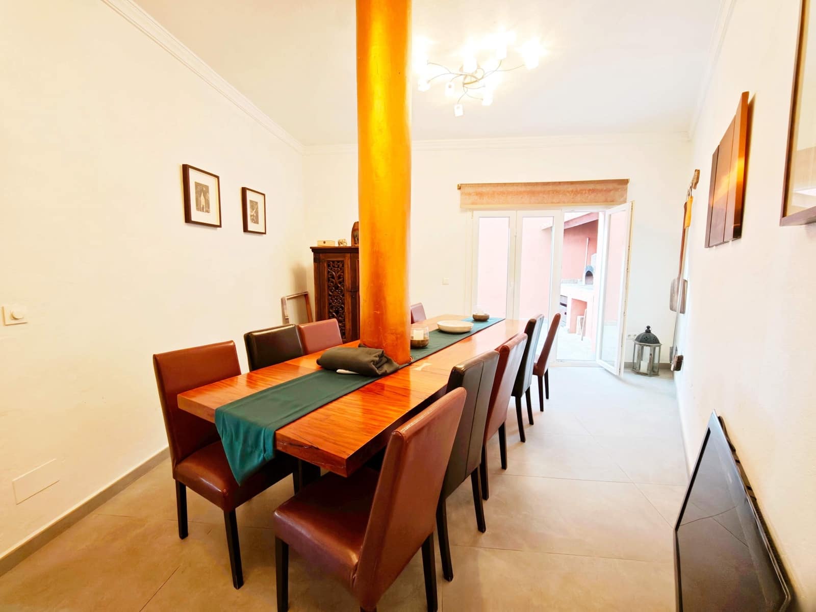 4 soveværelse Villa til salg i Algeciras med swimmingpool - € 650.000 (Ref: 9407983)