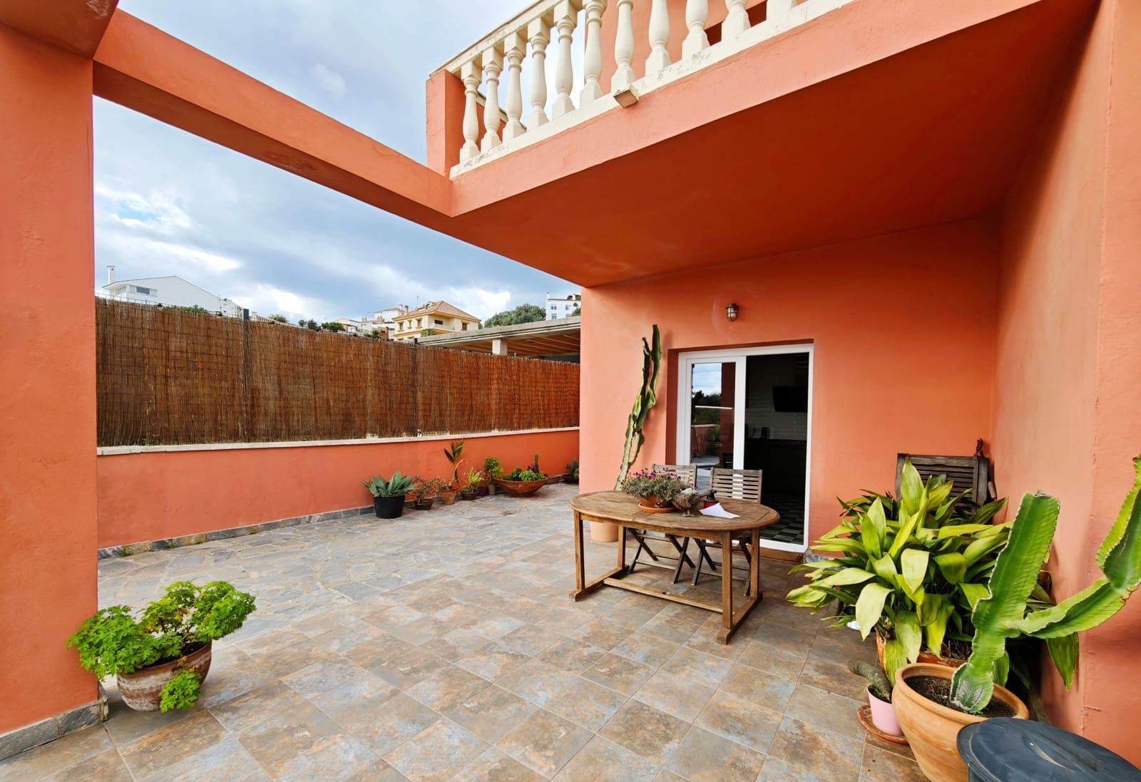 4 soveværelse Villa til salg i Algeciras med swimmingpool - € 650.000 (Ref: 9407983)