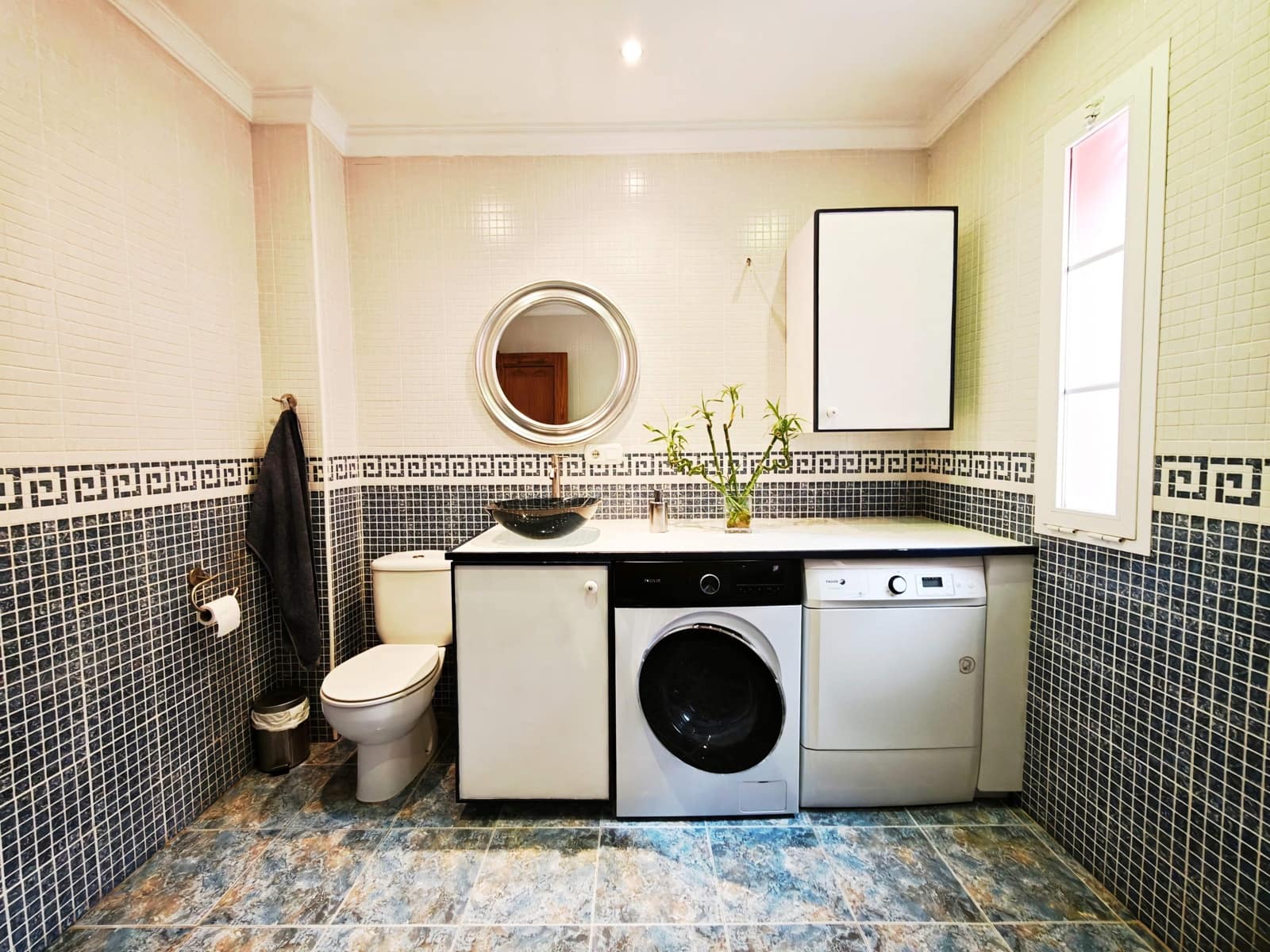 4 soveværelse Villa til salg i Algeciras med swimmingpool - € 650.000 (Ref: 9407983)