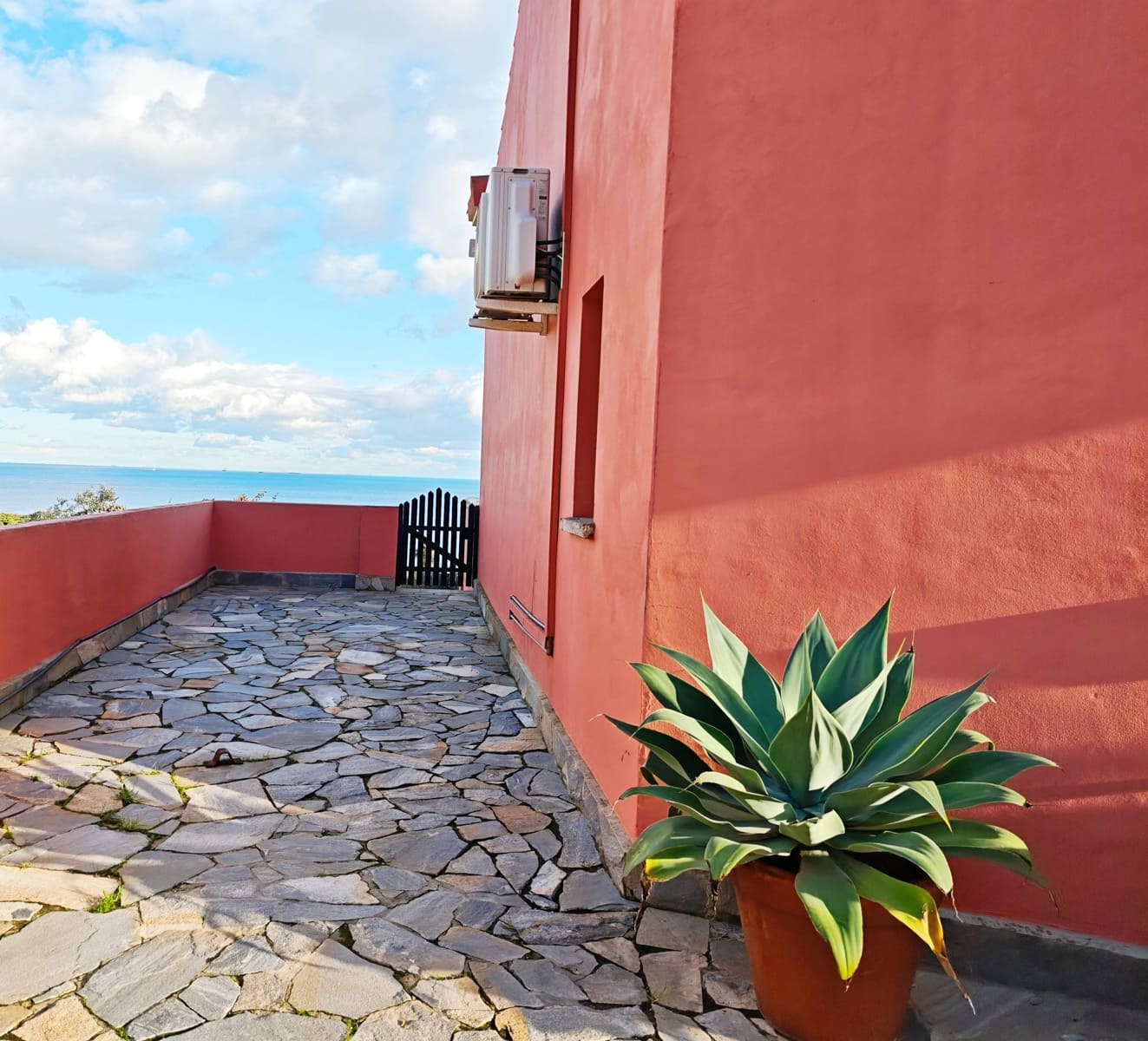 4 slaapkamer Villa te koop in Algeciras met zwembad - € 640.000 (Ref: 9407983)