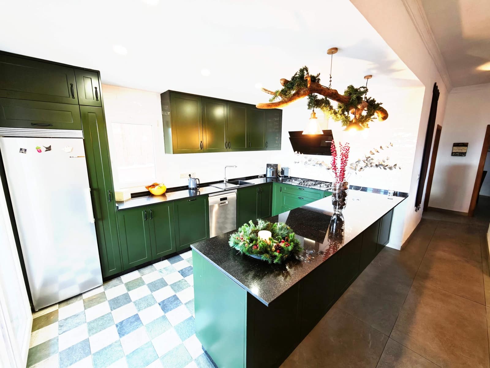 4 slaapkamer Villa te koop in Algeciras met zwembad - € 640.000 (Ref: 9407983)