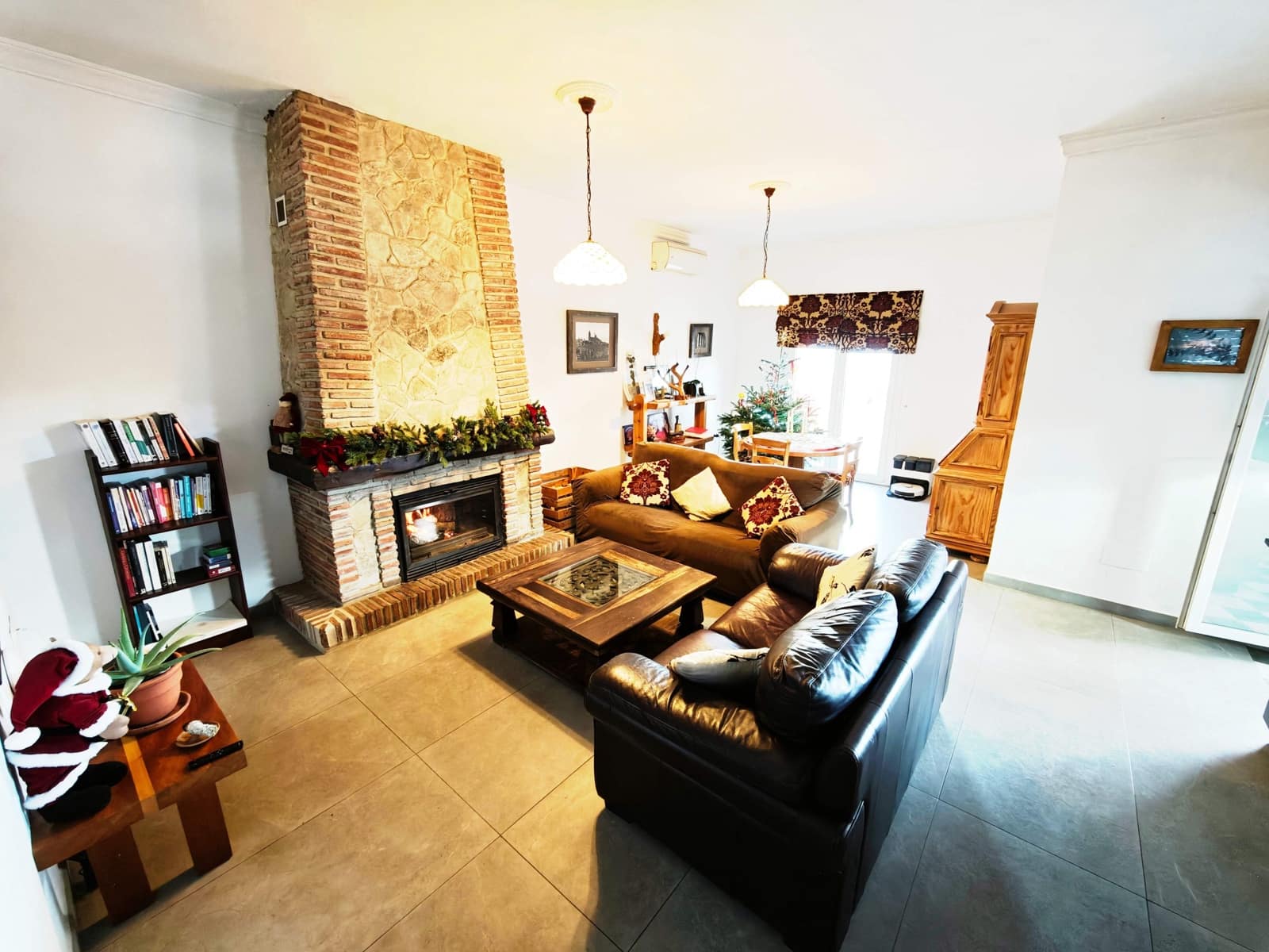 4 slaapkamer Villa te koop in Algeciras met zwembad - € 640.000 (Ref: 9407983)
