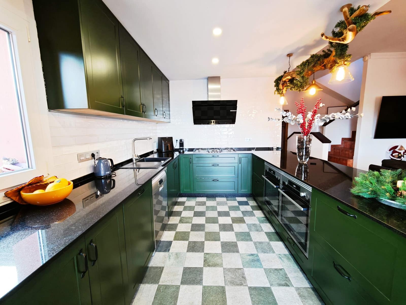 4 slaapkamer Villa te koop in Algeciras met zwembad - € 640.000 (Ref: 9407983)
