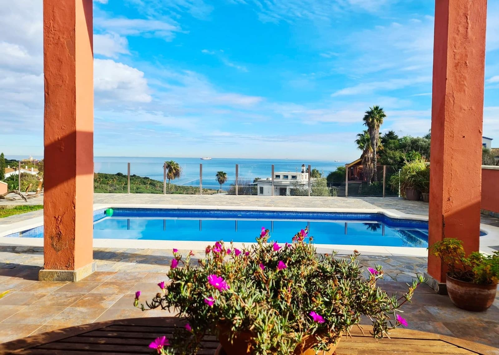 4 slaapkamer Villa te koop in Algeciras met zwembad - € 640.000 (Ref: 9407983)