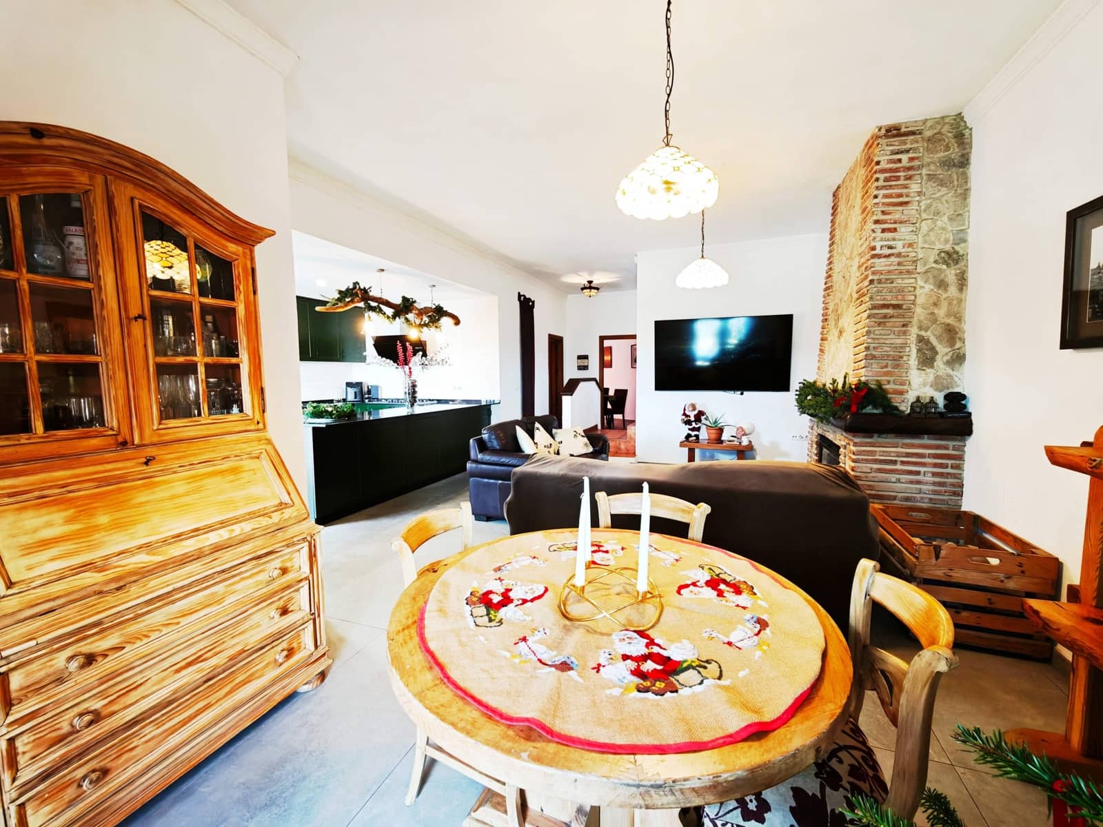 4 slaapkamer Villa te koop in Algeciras met zwembad - € 640.000 (Ref: 9407983)