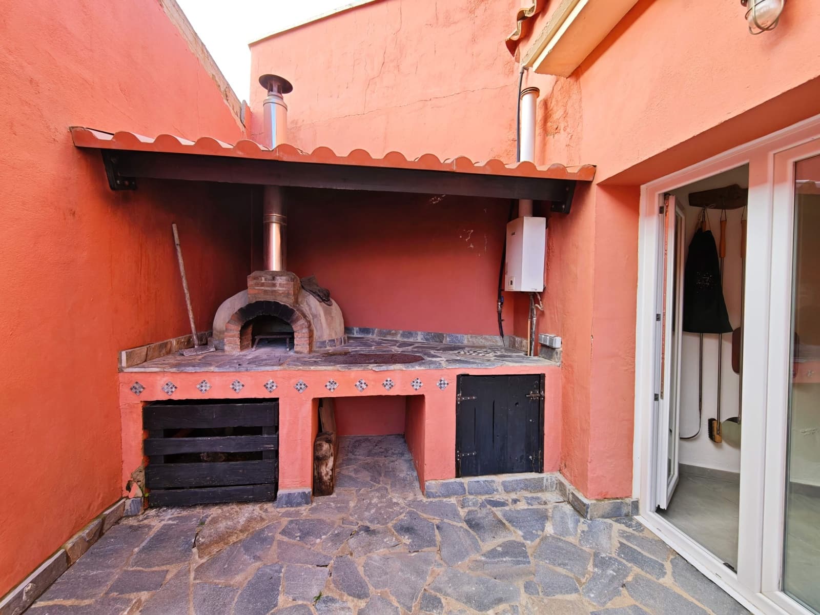 4 slaapkamer Villa te koop in Algeciras met zwembad - € 640.000 (Ref: 9407983)