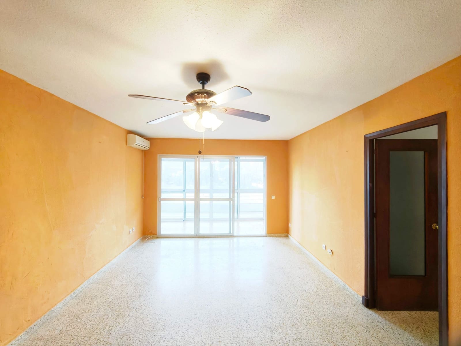 4 soveværelse Lejlighed til salg i Algeciras - € 160.000 (Ref: 9424450)