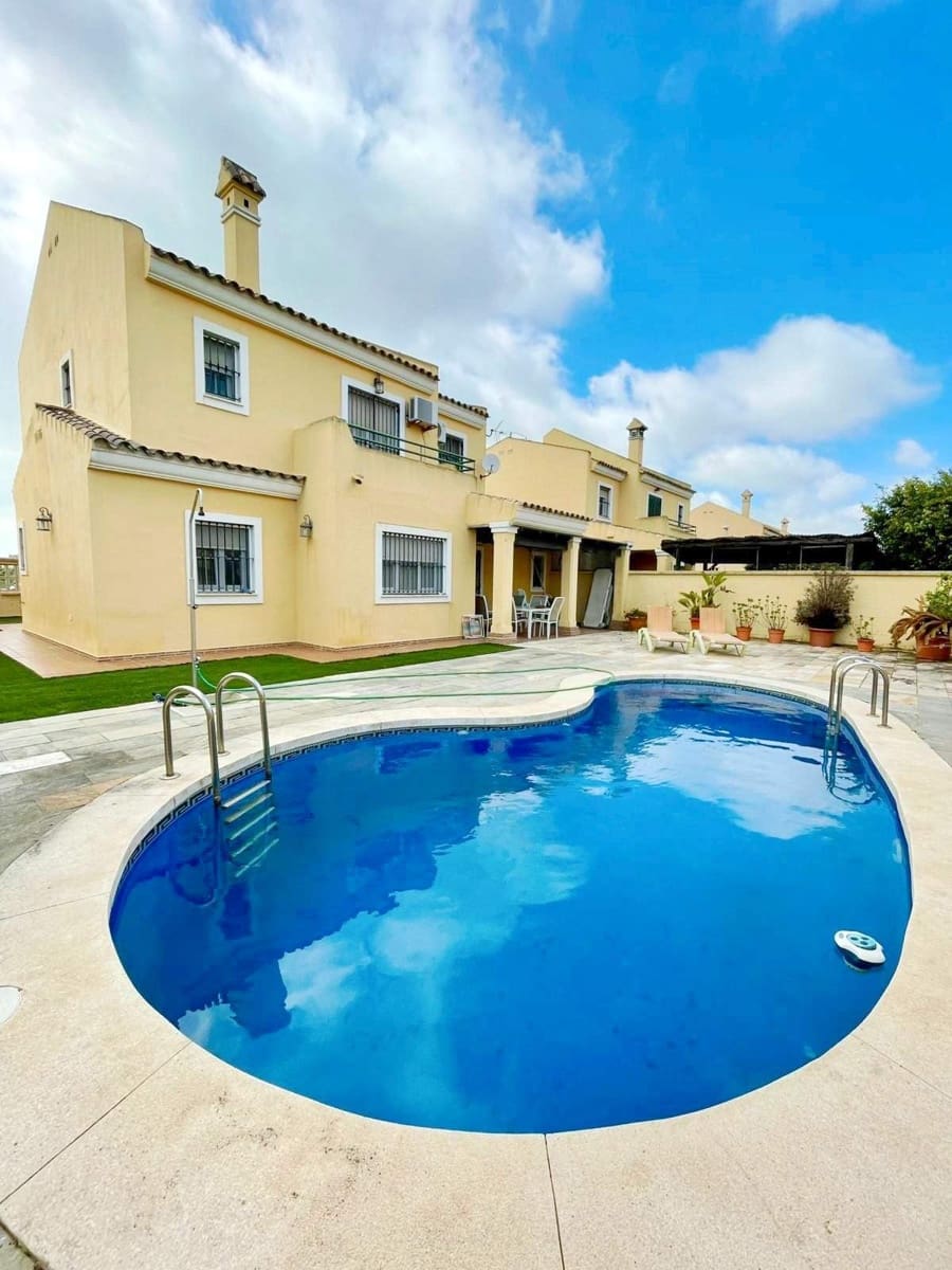 4 camera da letto Villa da affittare in Algeciras con piscina garage - 1.800 € (Rif: 9424451)