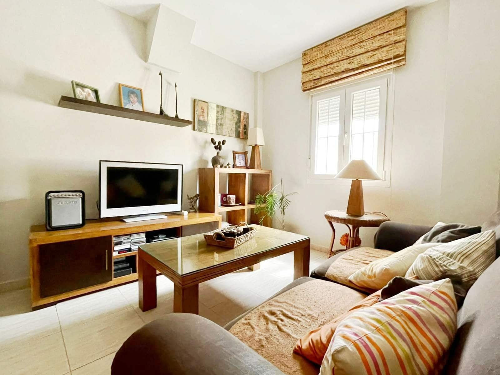 4 camera da letto Villa da affittare in Algeciras con piscina garage - 1.800 € (Rif: 9424451)