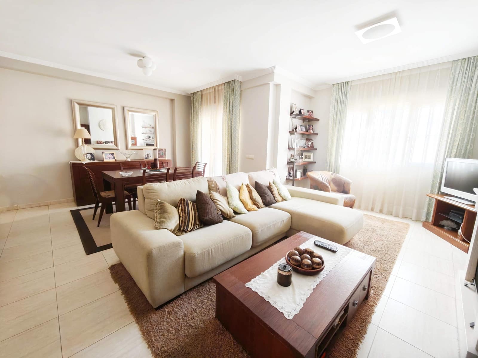 4 camera da letto Villa da affittare in Algeciras con piscina garage - 1.800 € (Rif: 9424451)