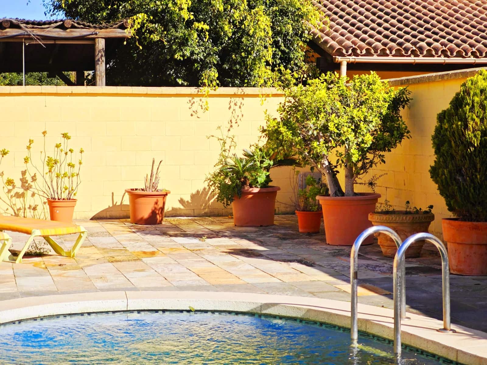 4 camera da letto Villa da affittare in Algeciras con piscina garage - 1.800 € (Rif: 9424451)