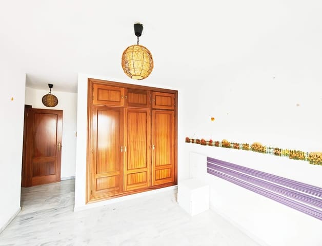 3 camera da letto Appartamento in vendita in Algeciras - 230.000 € (Rif: 9431958)