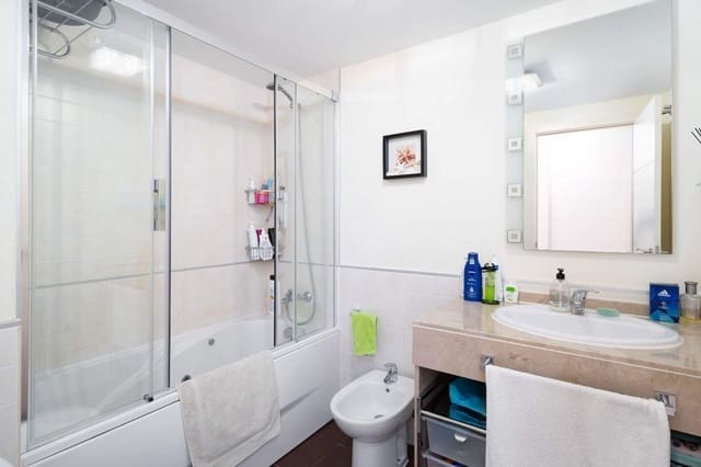 3 camera da letto Appartamento da affittare in La Alcaidesa con piscina garage - 1.300 € (Rif: 9436588)