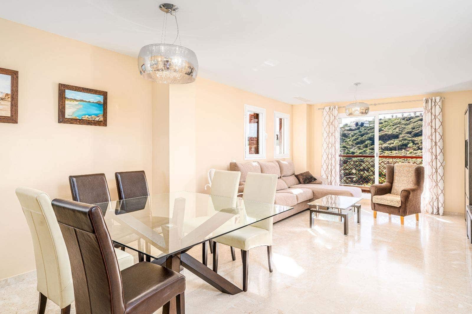 3 sovrum Lägenhet att hyra i La Alcaidesa med pool garage - 1 300 € (Ref: 9436588)