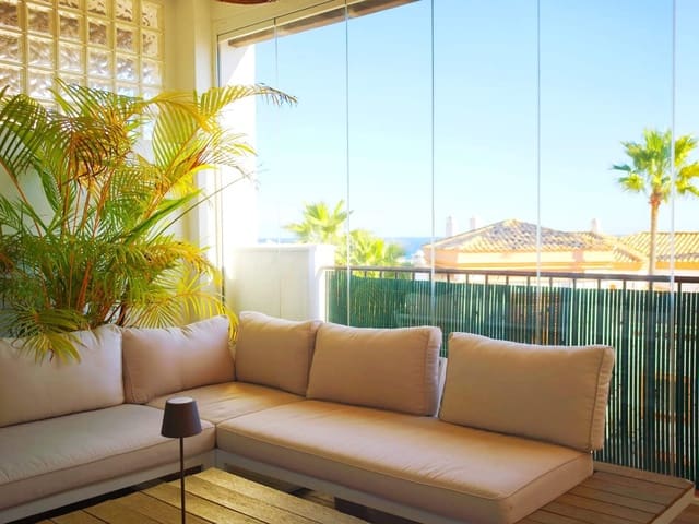 2 bedroom Apartment for sale in La Alcaidesa with pool - € 298,000 (Ref: 9439013)