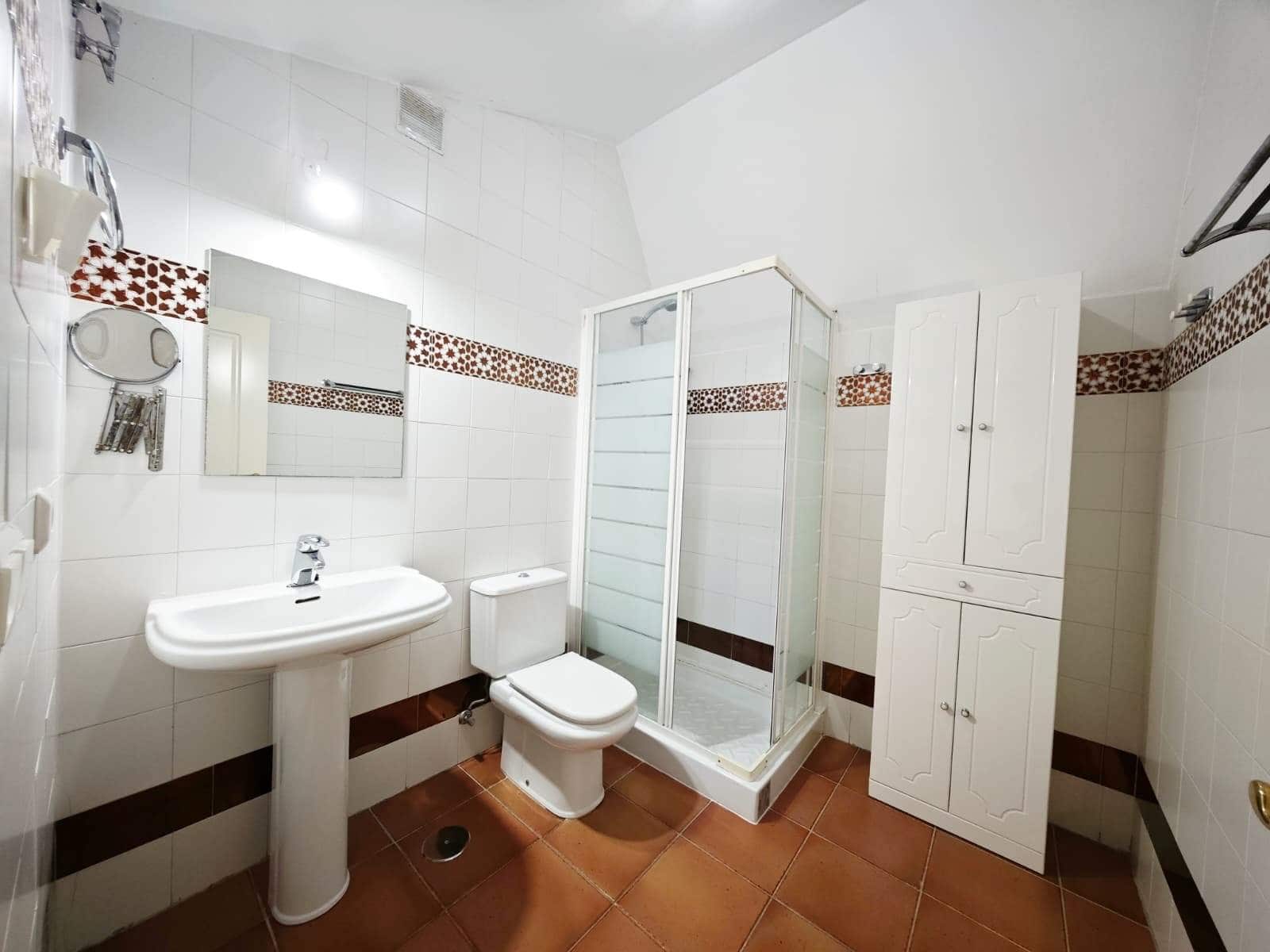 2 camera da letto Attico da affittare in La Linea de la Concepcion con piscina - 950 € (Rif: 9439014)