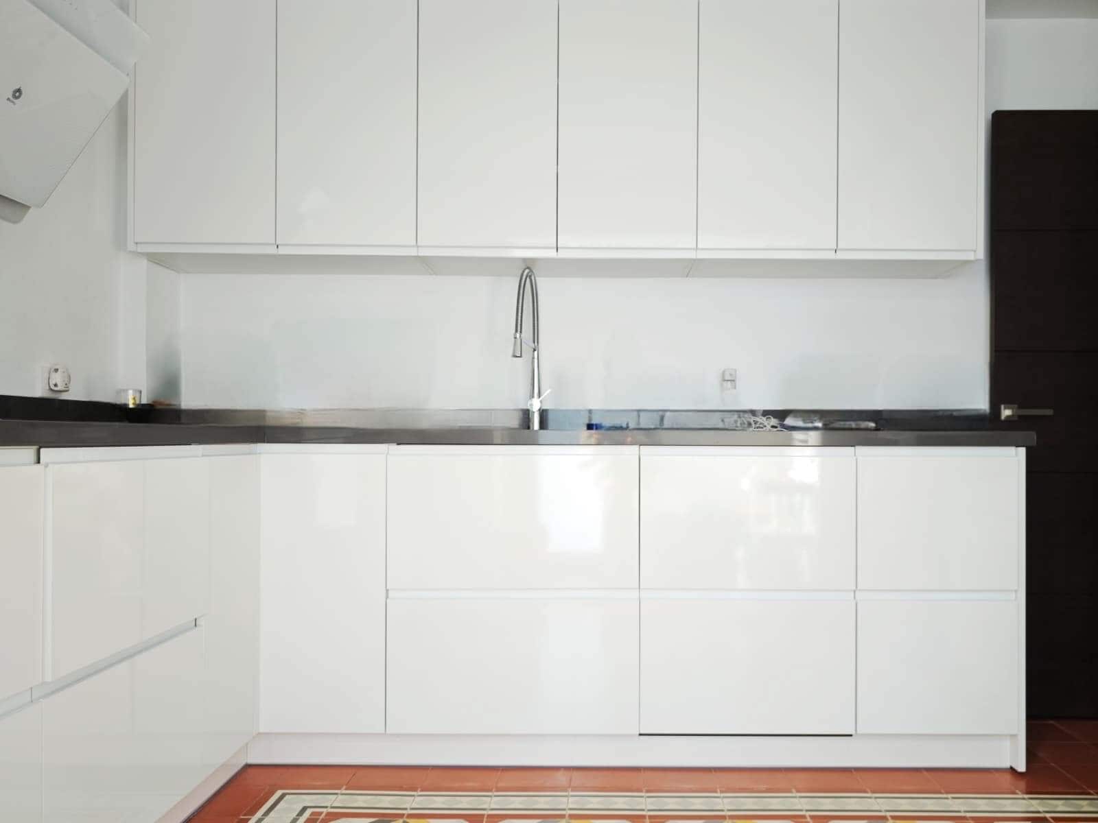 5 slaapkamer Villa te koop in La Linea de la Concepcion met zwembad garage - € 760.000 (Ref: 9441120)