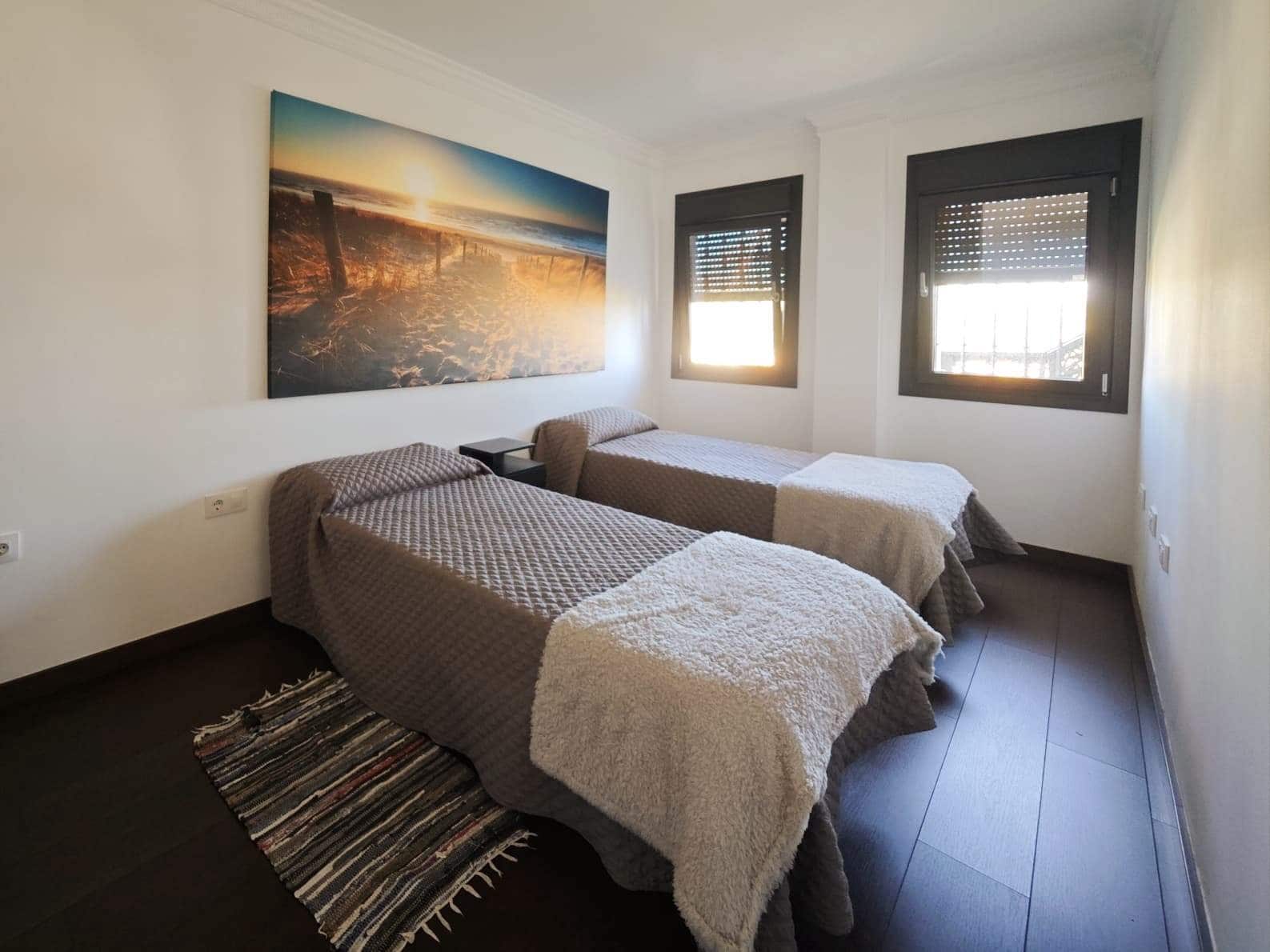 5 slaapkamer Villa te koop in La Linea de la Concepcion met zwembad garage - € 760.000 (Ref: 9441120)